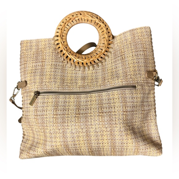 Dolce Vita
Lilah Foldover Clutch - Picture 7 of 11